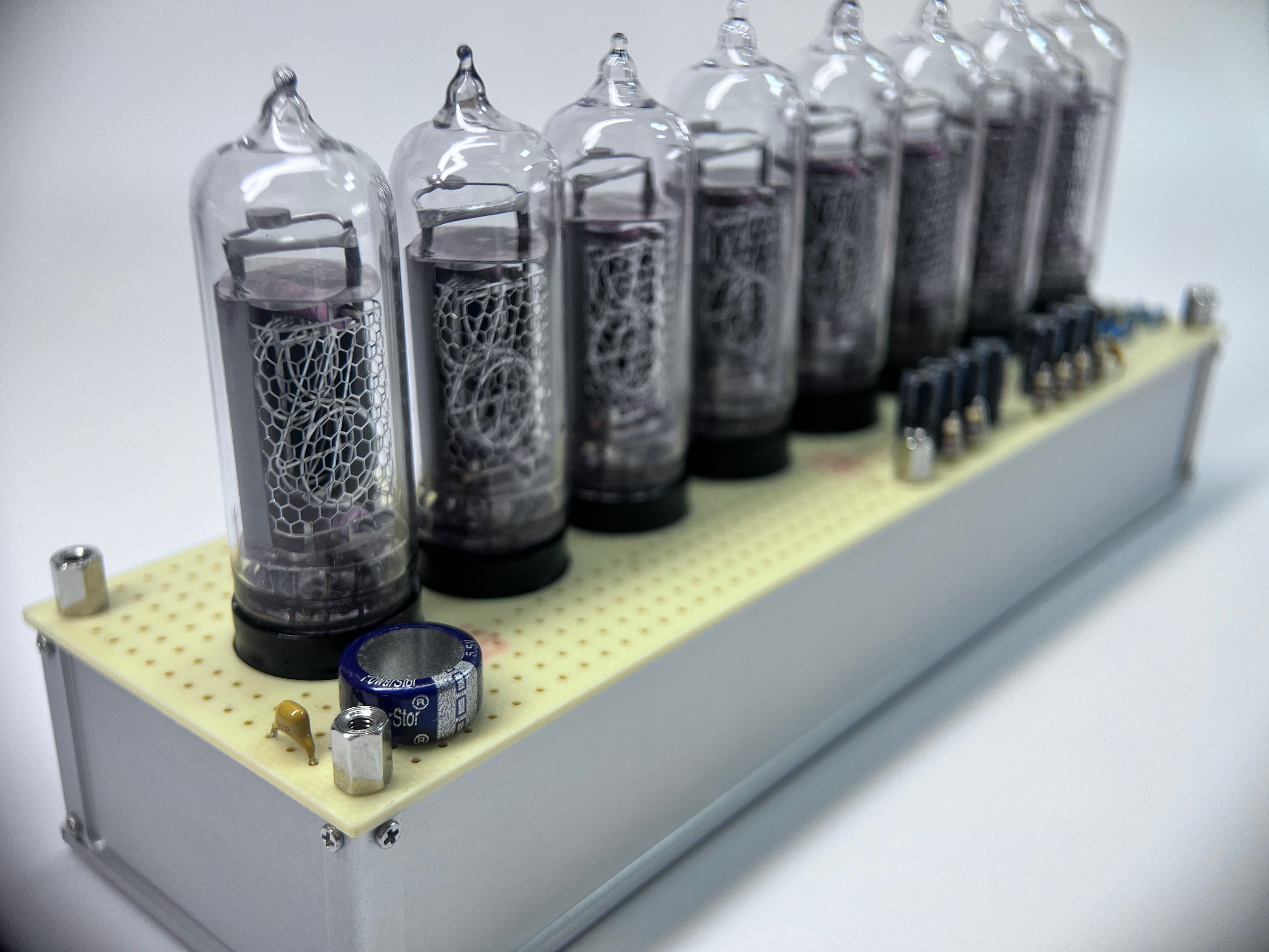 Worldline Divergence Meter -- circuit craft